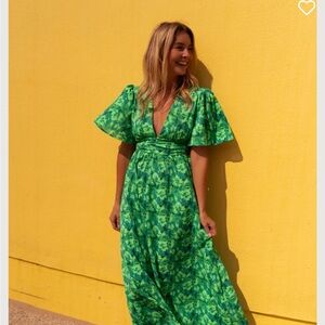 Elegant Green Floral Maxi Dress